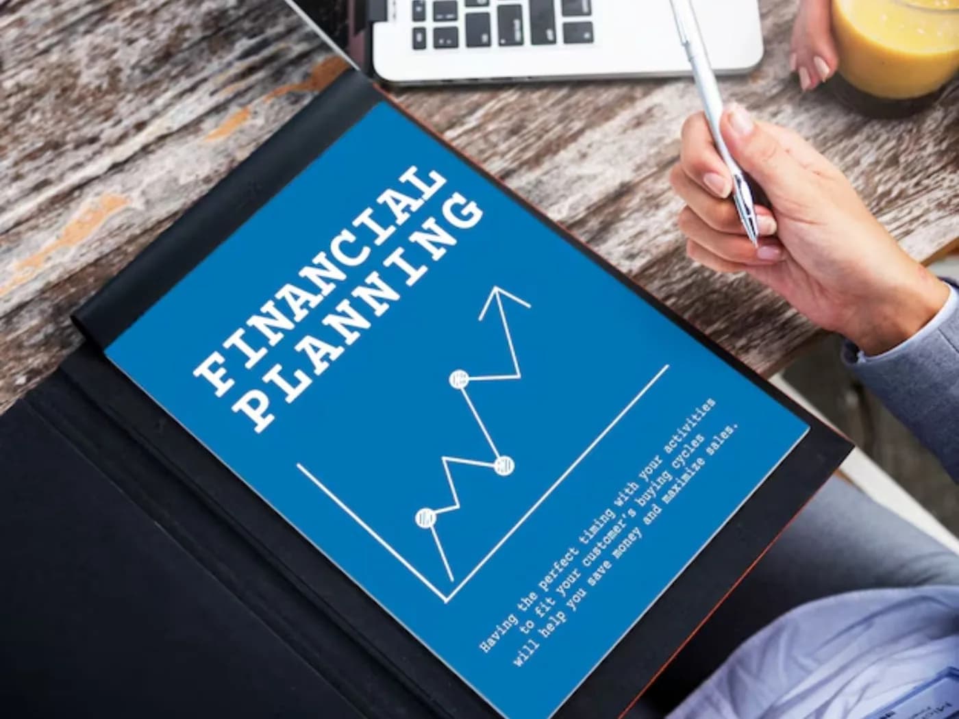 How a Financial Modeling Course Can Help You Stand Out in Interviews
