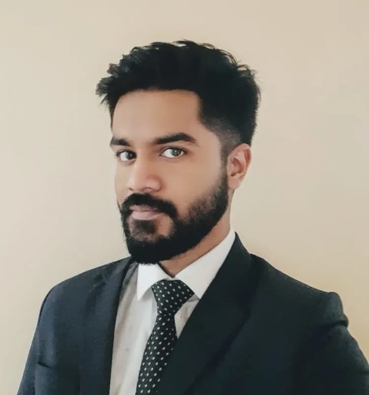 How this guy got his dream job just after clearing CFA exam – Uma Maheshwaran | My success story