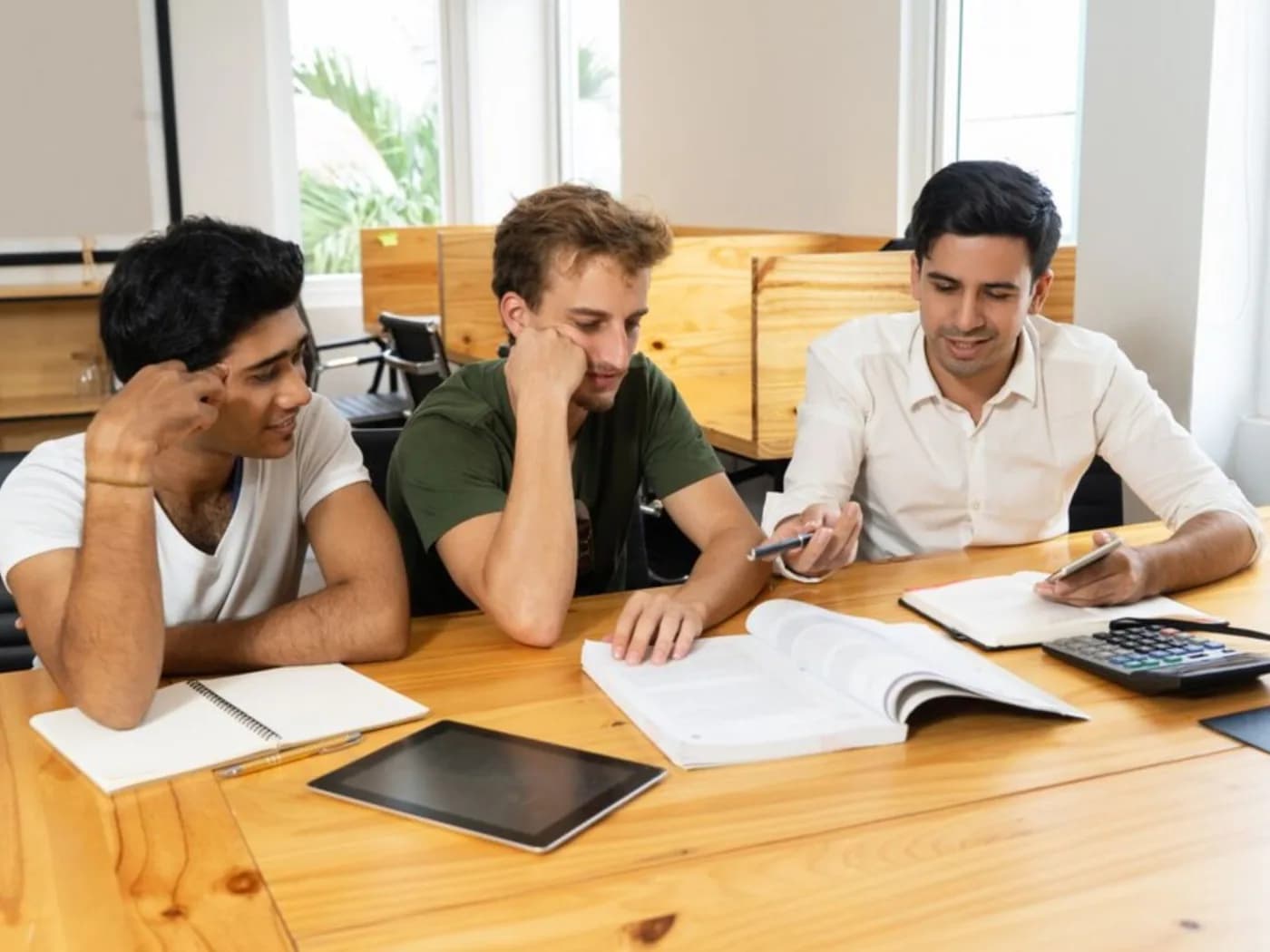 Learn Investment Trends and More With CFA Course In India